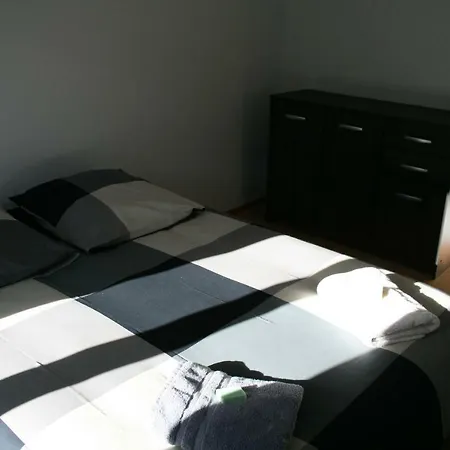 La Prunelle 1 * Ferrières-Saint-Mary