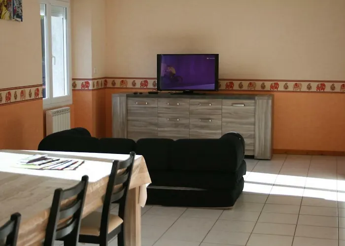 La Prunelle 1 Apartment